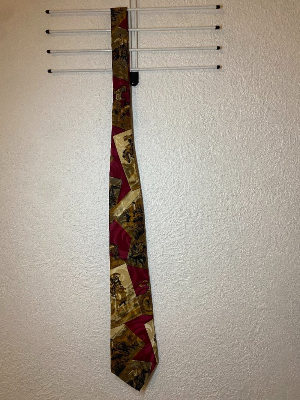 VTG Connoisseur Collection Western Cowboy Rodeo Necktie Burgundy Gold USA Made